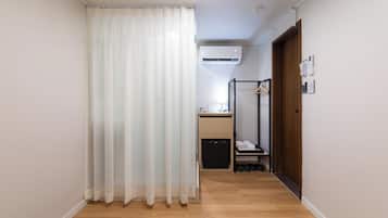 Quarto casal | Escrivaninha, ferros/tábuas de passar roupa, Wi-Fi de cortesia