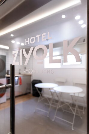 Room amenity - ZIYOLK MYEONGDONG (Seoul)