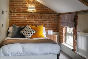 Standard Double Room, Ensuite (Double Loft Room) - The Ingham Swan (Norwich)