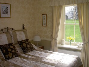Standard EnSuite One Double Bed