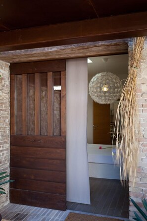 Exterior detail - Casa Zia Cianetta (Foligno)