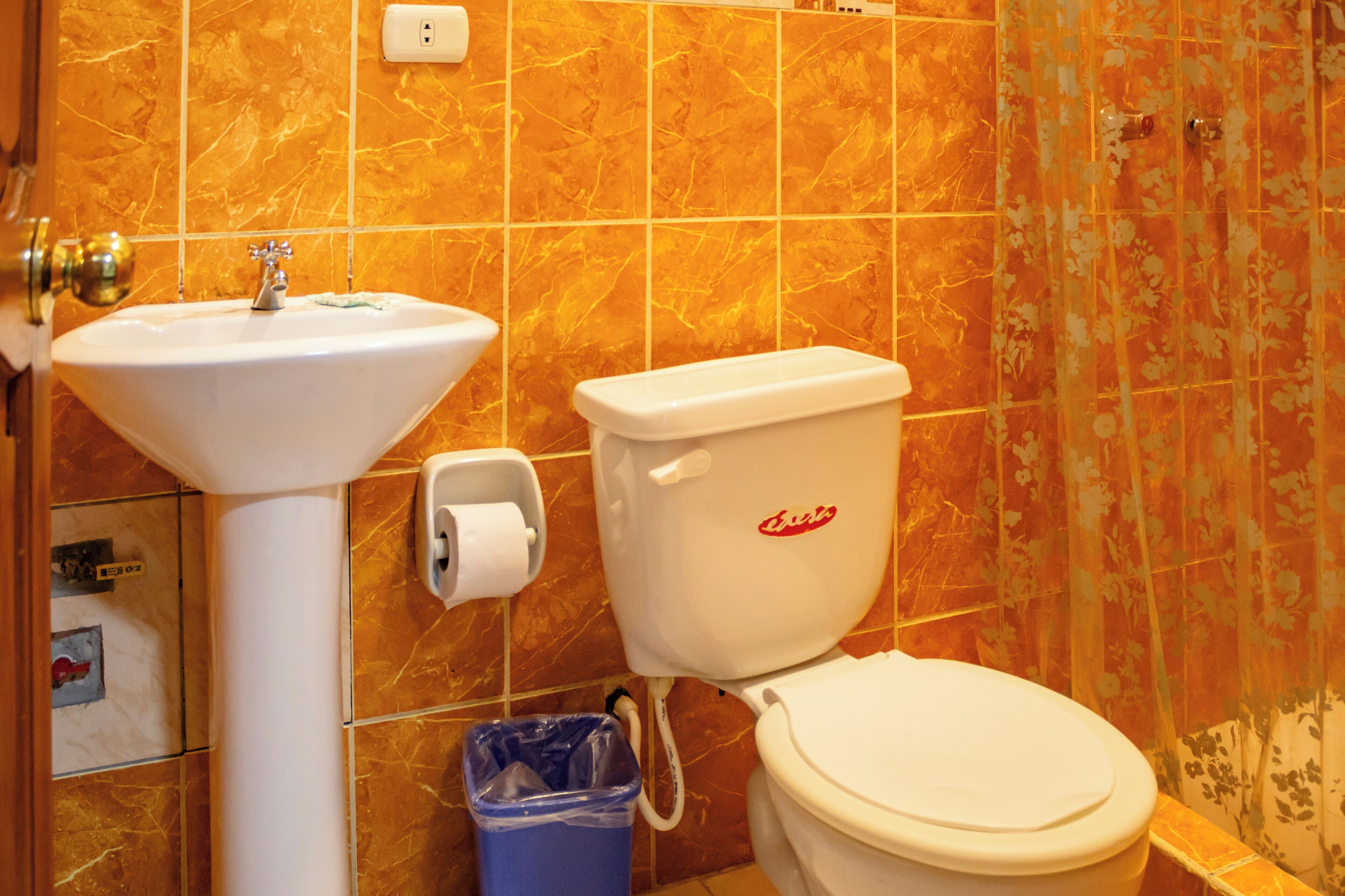 standard twin room | bathroom | shower, towels, soap, toilet paper