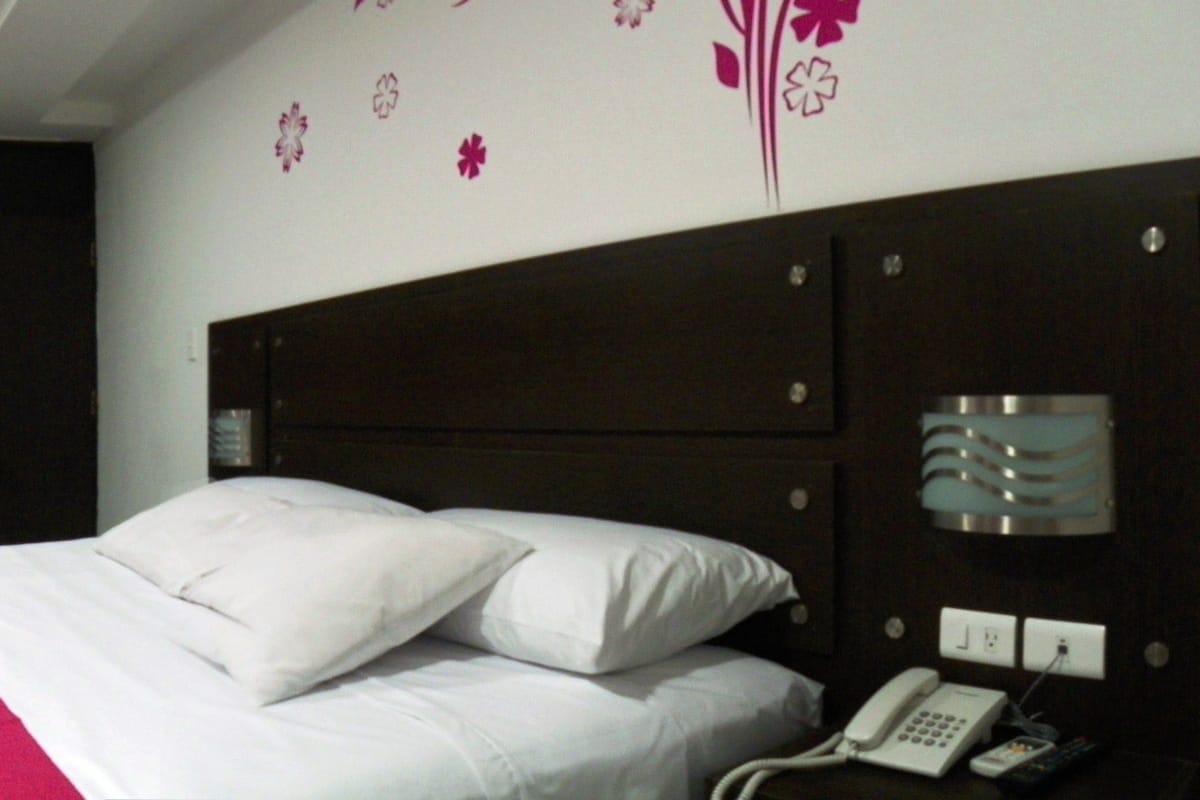 Standard Single Room | Premium bedding, in-room safe, desk, rollaway beds (free)