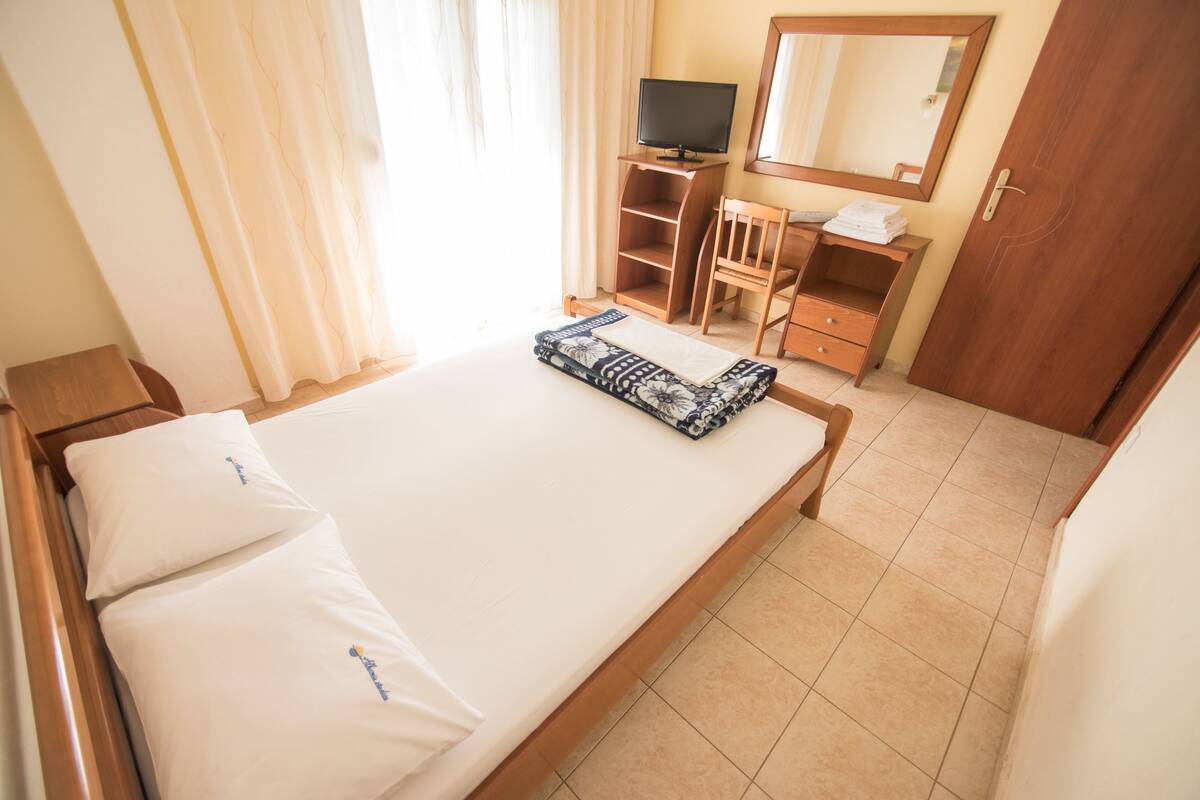 Apart Daire, 2 Yatak Odası, Sigara İçilmez | 1 yatak odası, kaliteli yatak takımı, odada kasa, güneşlik/perde