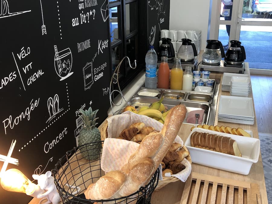 Daily buffet breakfast (EUR 12 per person)