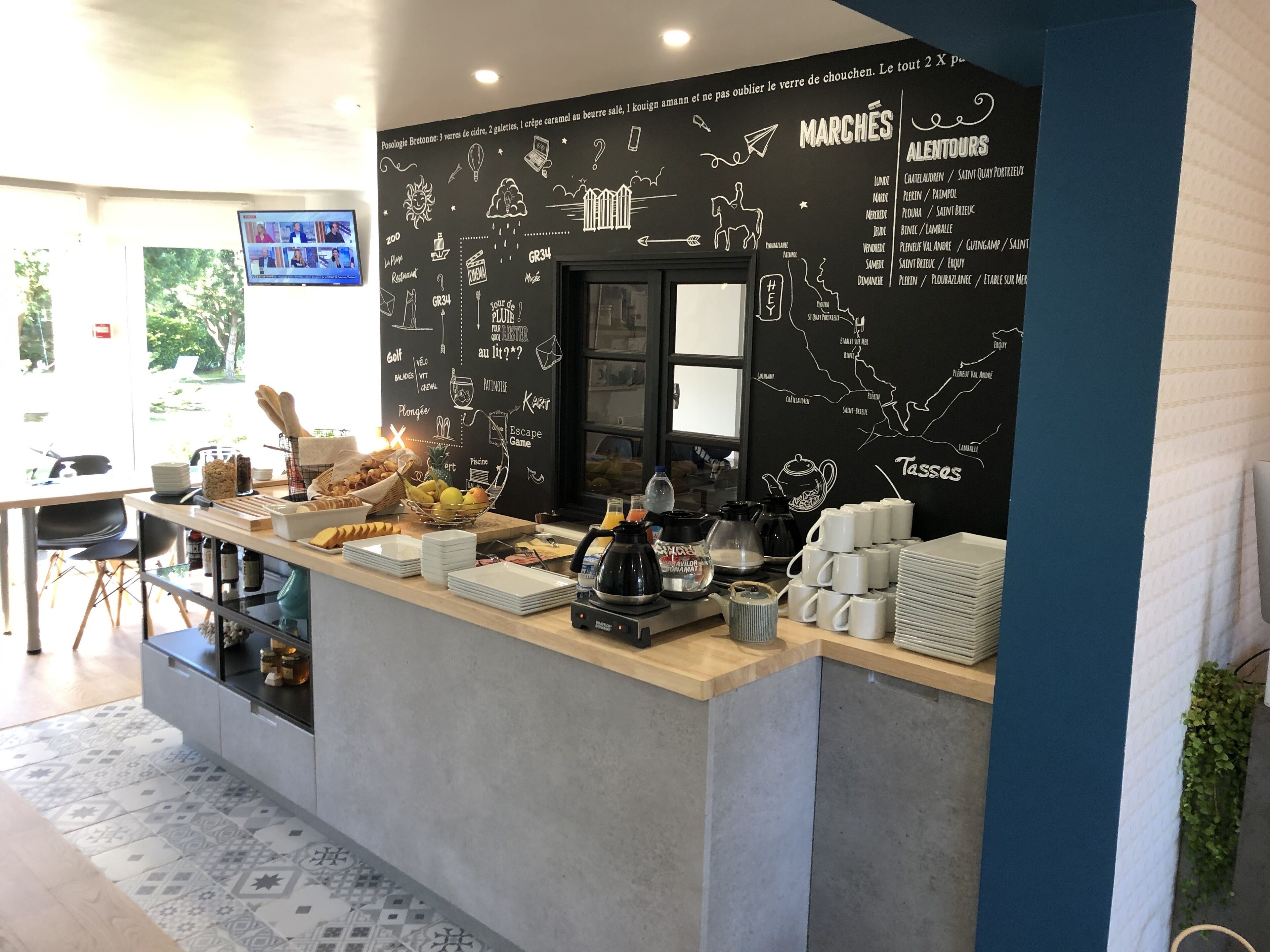 daily buffet breakfast (eur 12 per person)