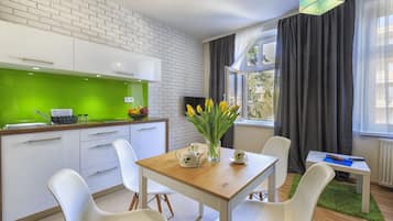 Appartement Deluxe, 1 chambre | Coin cuisine privé | Réfrigérateur