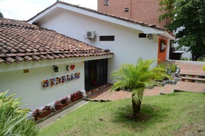 Entrée de l’hébergement