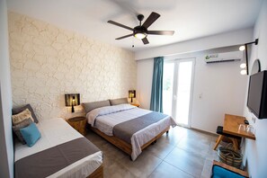 Cortinas blackout, wifi y ropa de cama 
