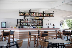 Bar (en la propiedad)