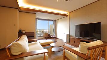 202 Suite Japanese and Twin Bed Room with Indoor Silver Hot Springs, Non Smoking