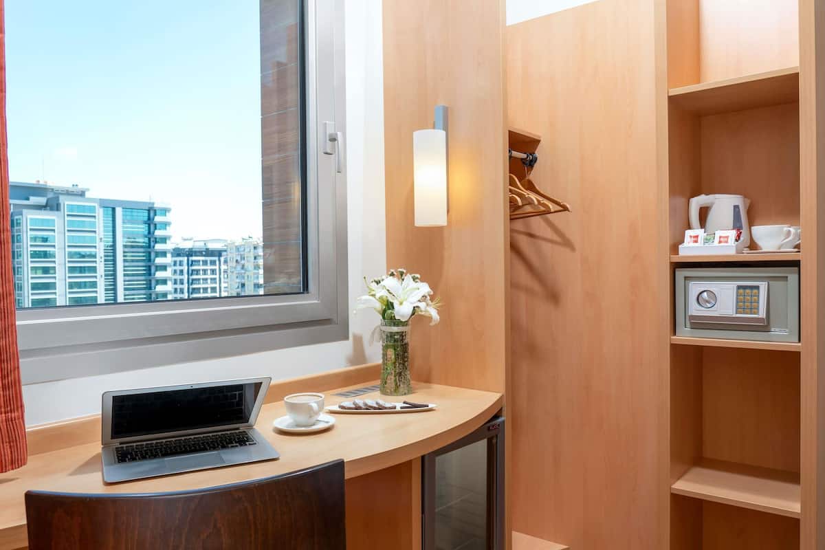 in-room safe, desk, soundproofing, free wifi