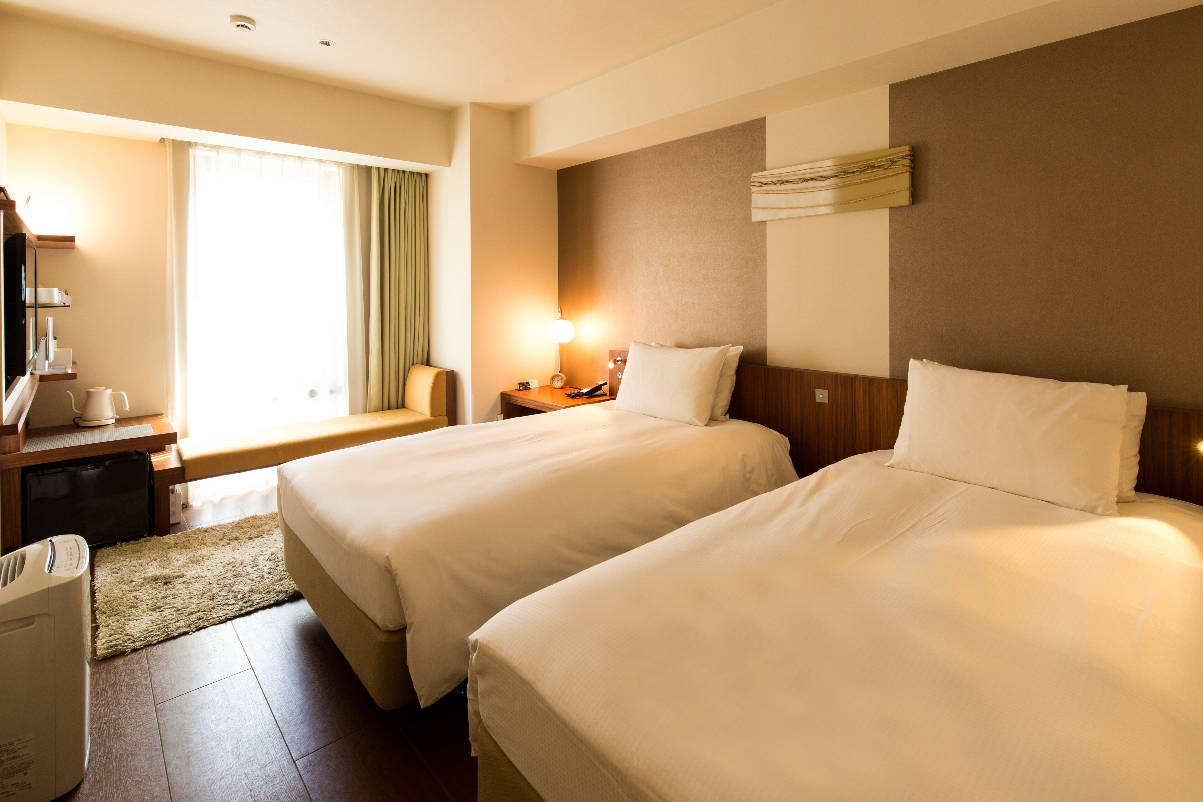 1 bedroom, down duvets, desk, free wifi