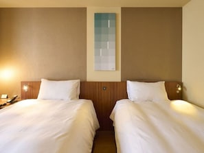 Down duvets, desk, free WiFi - Hotel Resol Ikebukuro (Tokyo)