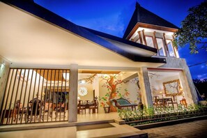 International cuisine - Ivory Resort Seminyak (Seminyak)