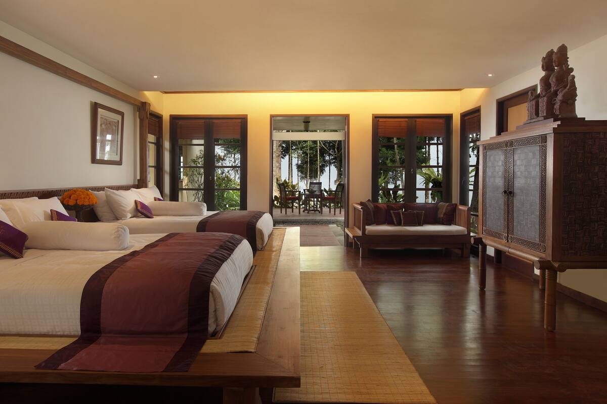 Suite | 1 bedroom, in-room safe, desk, soundproofing
