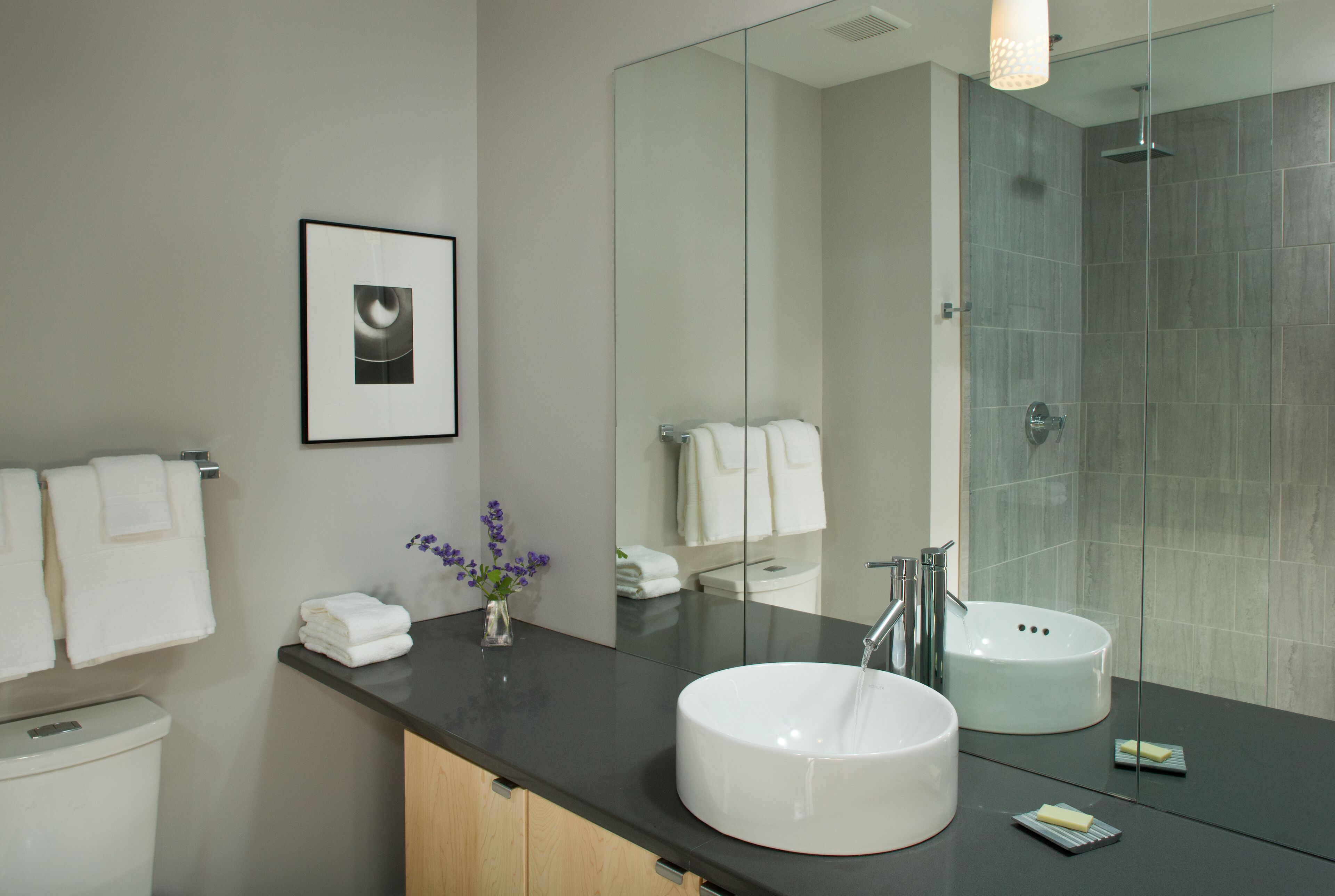 suite, 1 bedroom | bathroom | free toiletries, hair dryer, bathrobes, towels