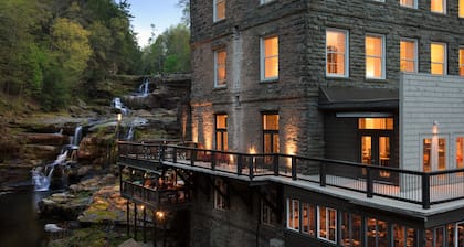 Ledges Hotel