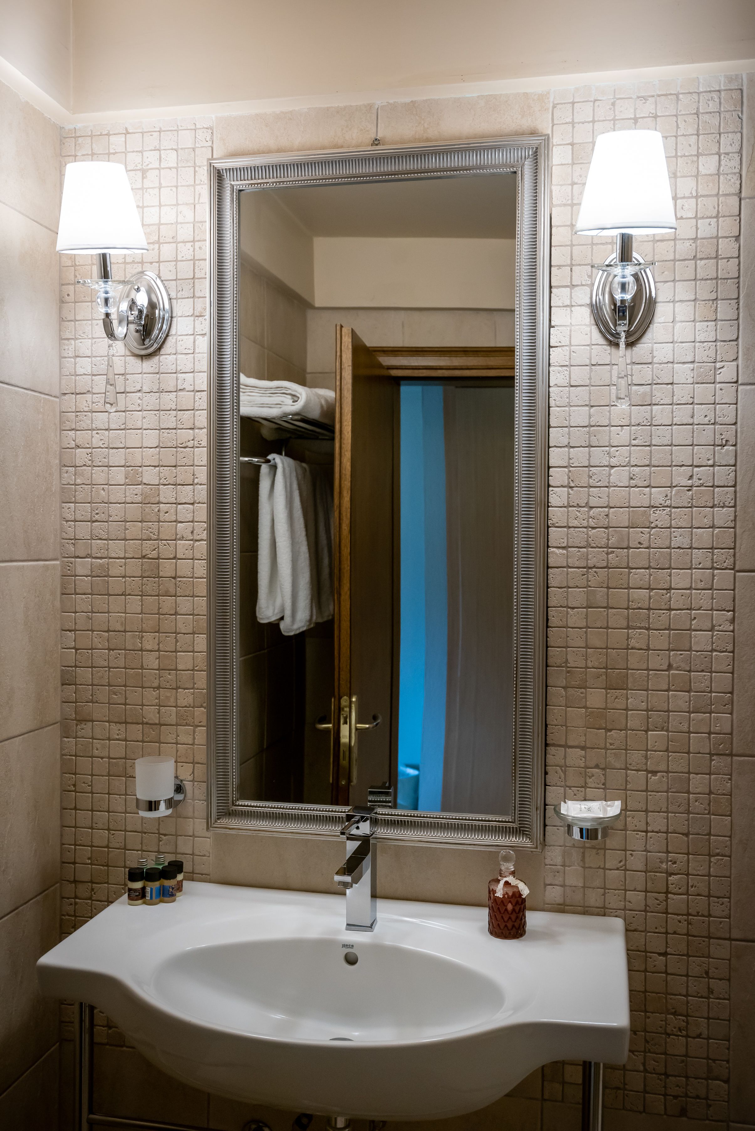 family room | bathroom | free toiletries, hair dryer, towels