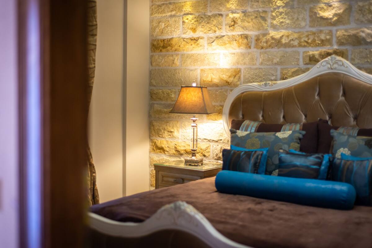 family suite | 1 bedroom, in-room safe, soundproofing, iron/ironing board