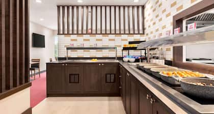 Ramada by Wyndham Cobham