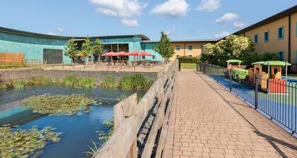 Ramada by Wyndham Cobham