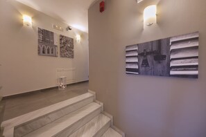 Interior - Esperance 1 (Syros)