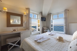 Standard Room, Sea View | In-room safe, soundproofing, iron/ironing board, free cribs/infant beds - Esperance 1 (Syros)