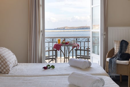 Standard Room, Balcony, City View | In-room safe, soundproofing, iron/ironing board, free cribs/infant beds