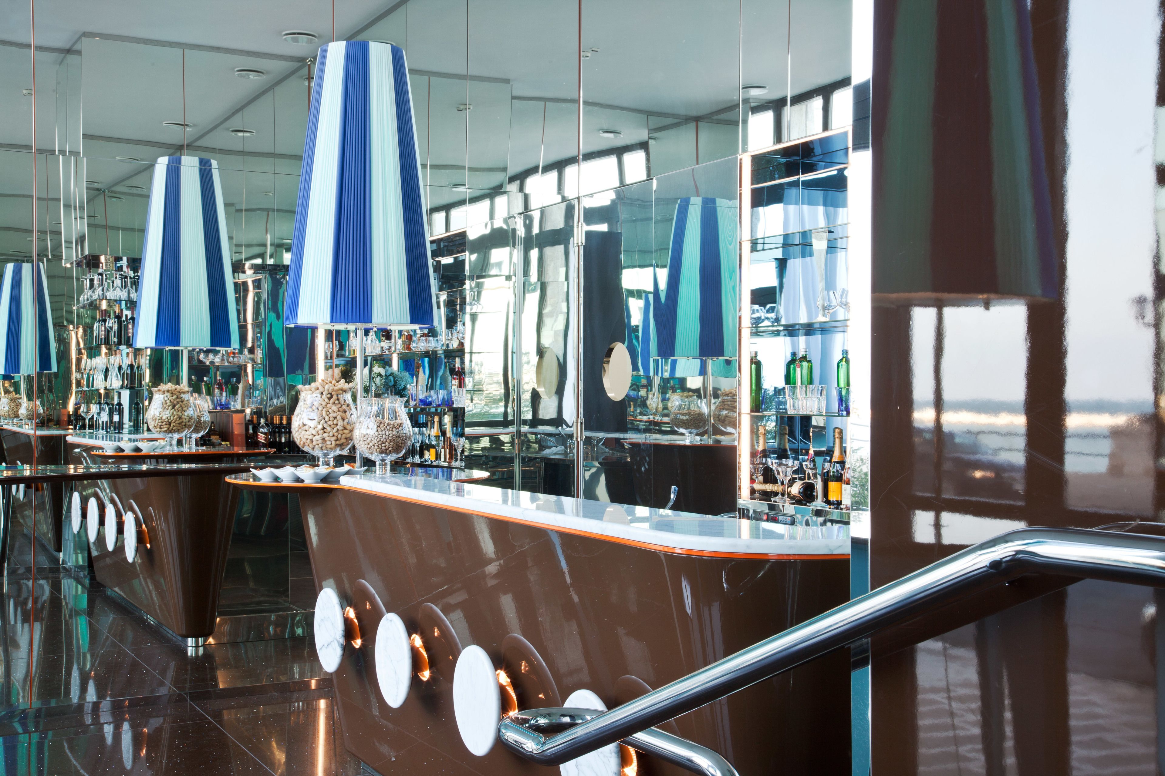 Bar (en la propiedad)