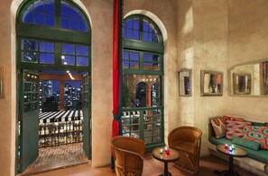 2 bares, bar en la azotea