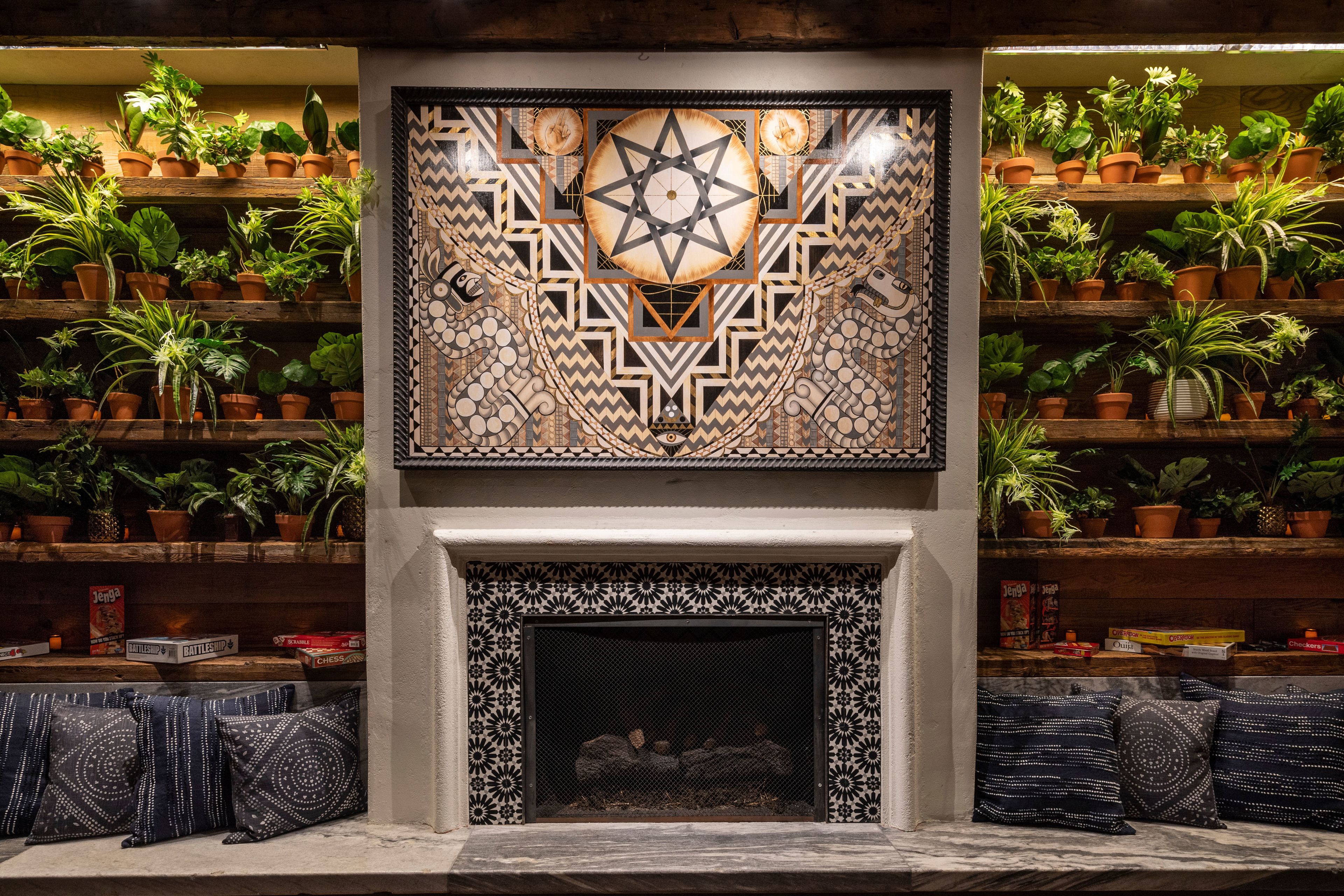 2 bars/lounges, rooftop bar