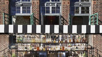 2 bares o lounges, bar en la azotea
