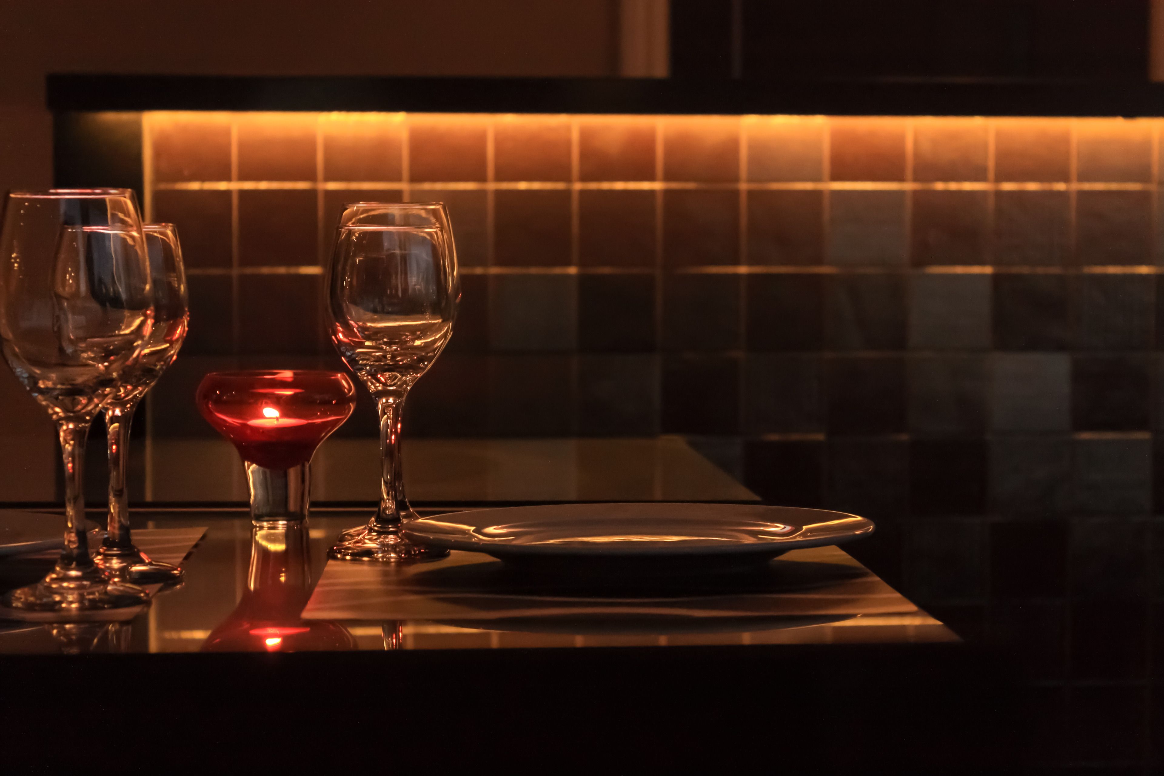 breakfast, lunch, dinner served; international cuisine, sea views