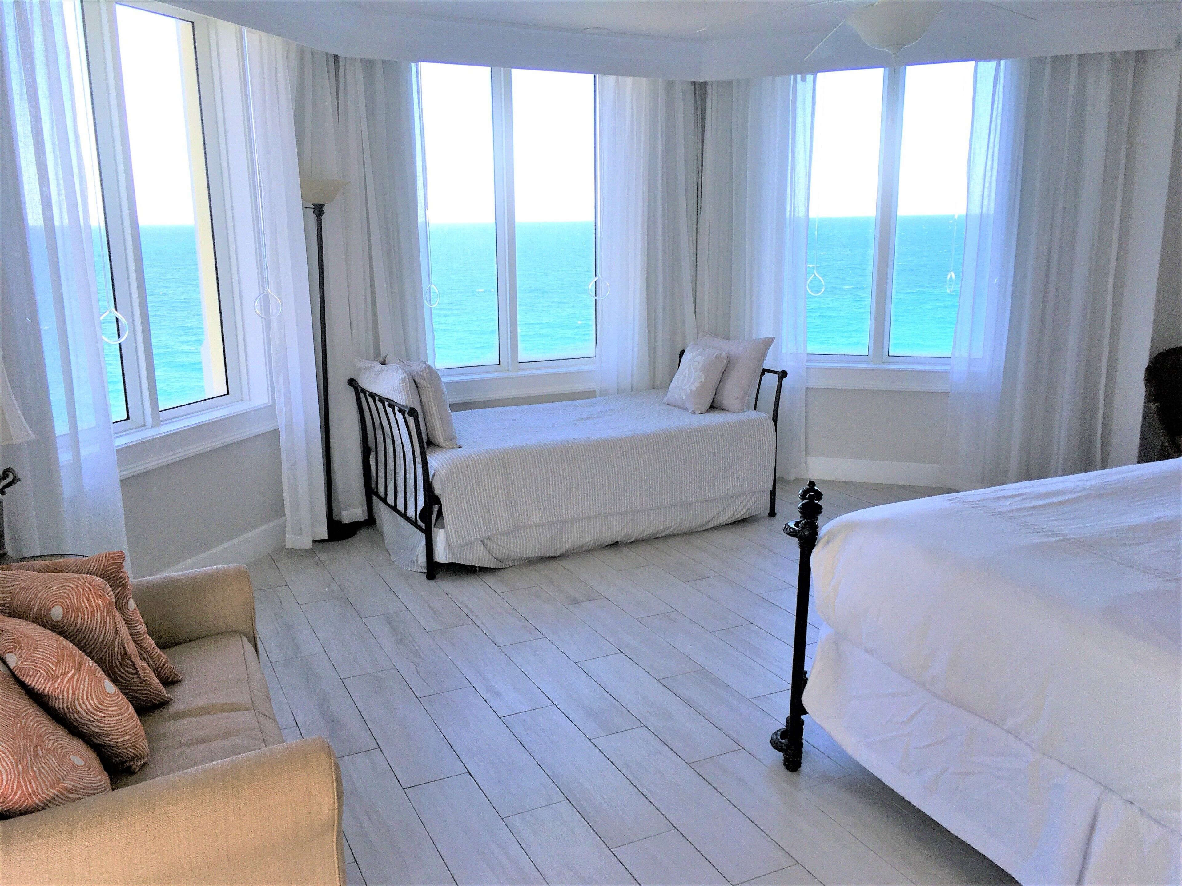 deluxe room, 1 king bed with sofa bed, ocean view (room 504) | premium bedding, pillow-top beds, in-room safe, desk