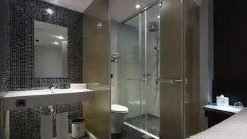 Standard Double Room | Bathroom | Shower, free toiletries, hair dryer, slippers