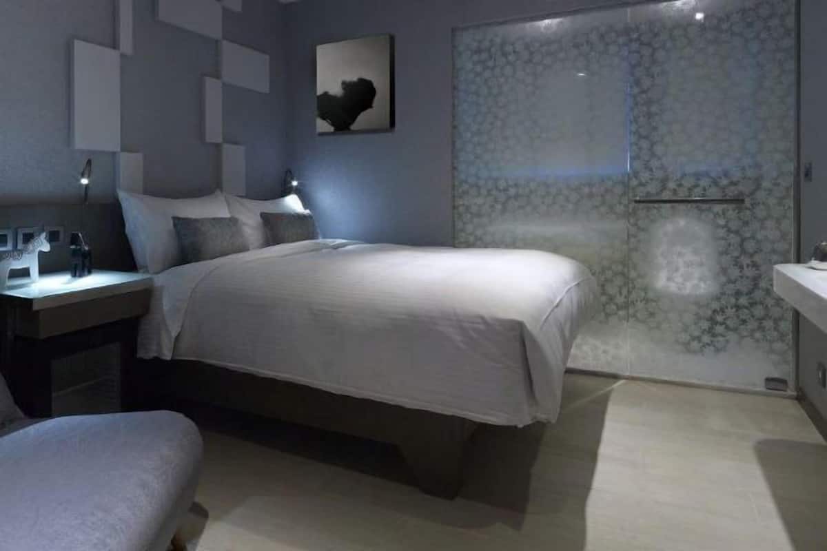 Free minibar, in-room safe, desk, iron/ironing board