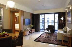 1 habitación, ropa de cama de alta calidad y minibar 