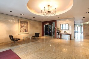 Reception hall - Karak Tourist Hotel (Seoul)