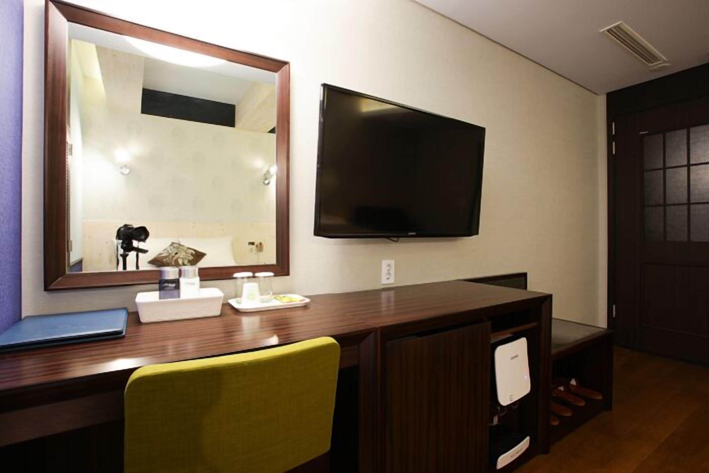 Photo - Karak Tourist Hotel