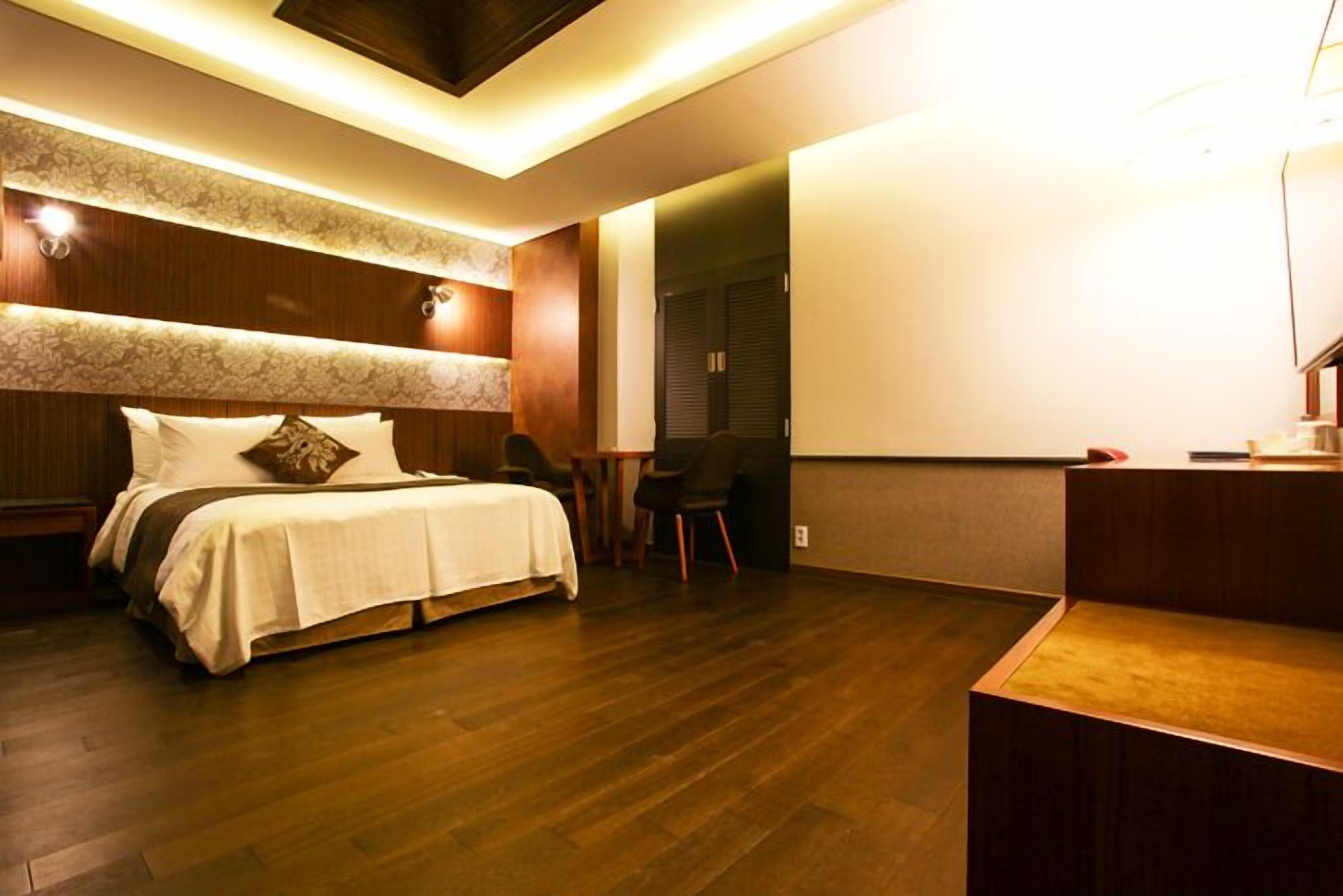 Photo - Karak Tourist Hotel