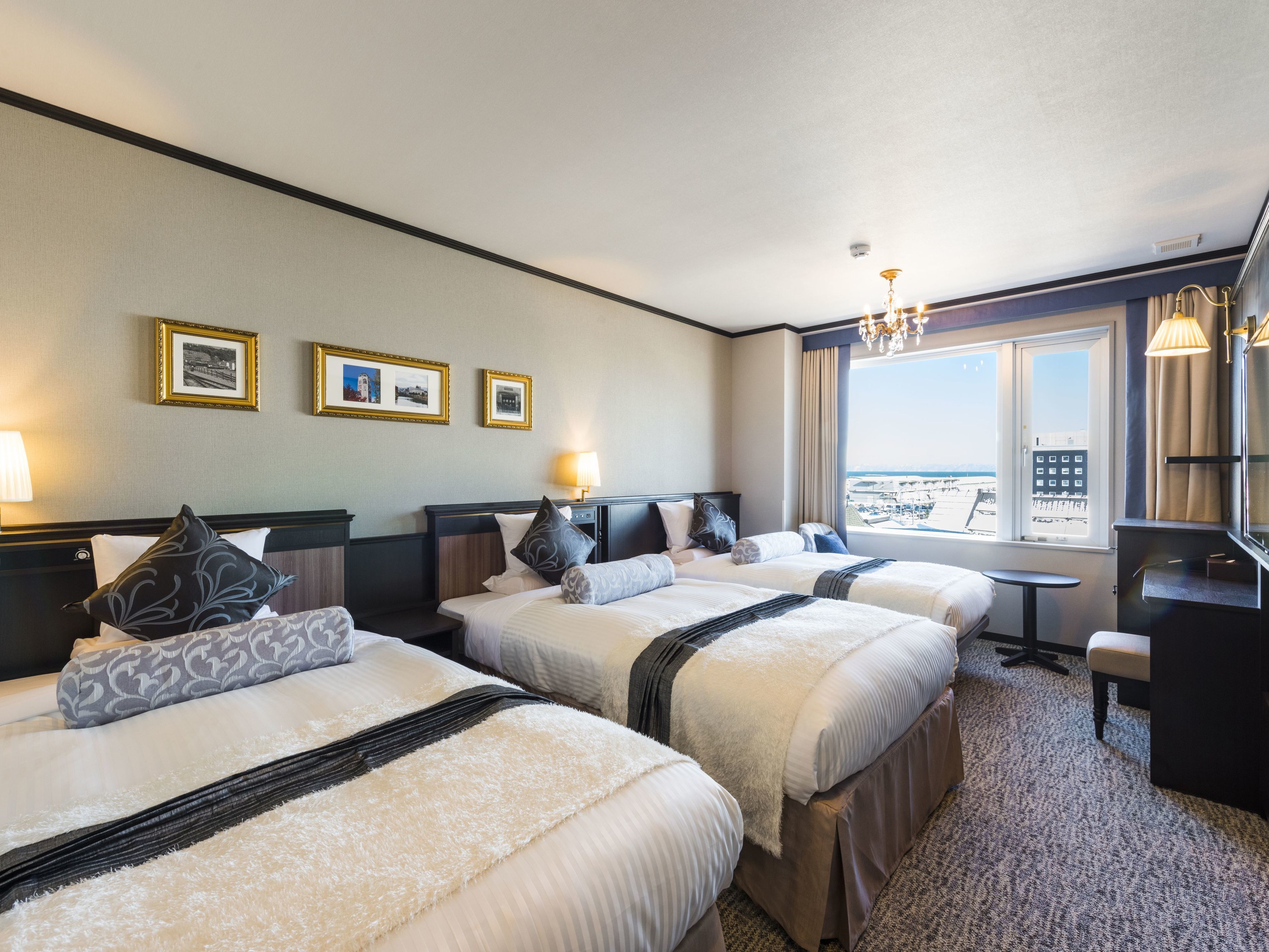 superior twin, canal view, non smoking | 1 bedroom, premium bedding, in-room safe, individually decorated