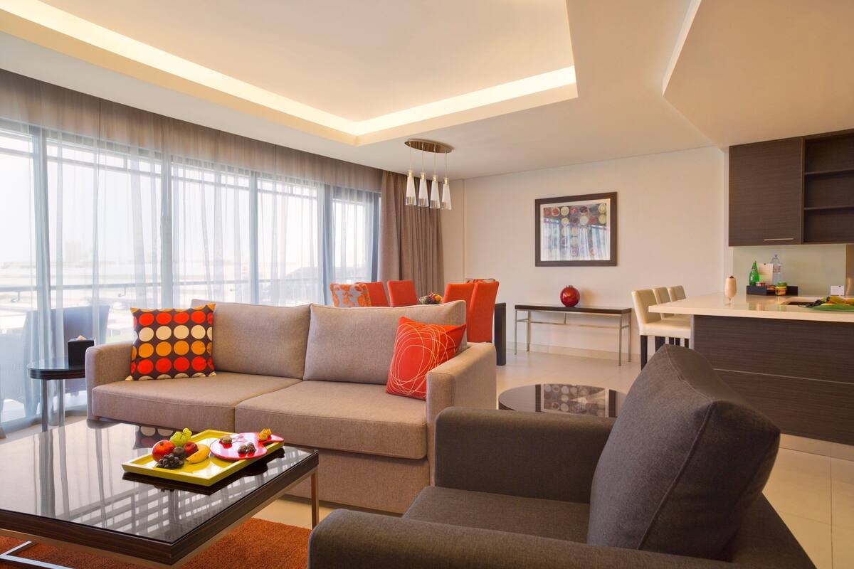 Căn hộ Tiêu chuẩn, 2 phòng ngủ, ban công, quang cảnh thành phố | Chăn bông, minibar, két bảo mật tại phòng, bàn 