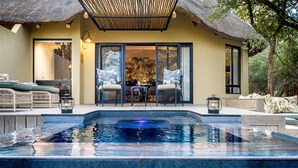 Superior-suite - 2 enkeltsenge - privat pool - udsigt til pool | Terrasse/gårdhave