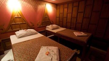 Couples treatment rooms, aromatherapy, Thai massages, body scrubs