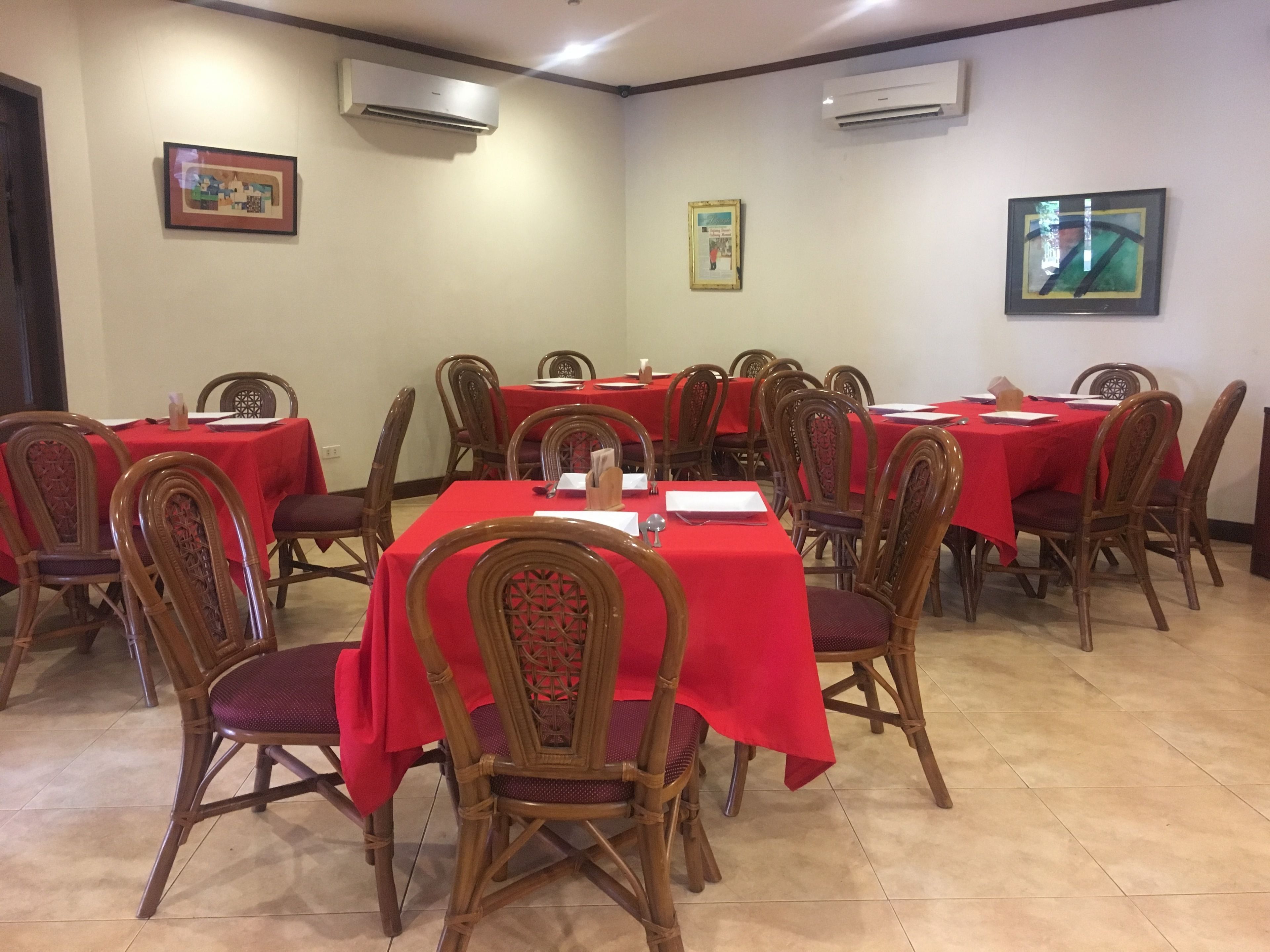 daily cooked-to-order breakfast (php 320 per person)