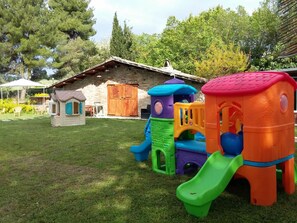 Children's play area - outdoor - Casale Valentini (Fermo)