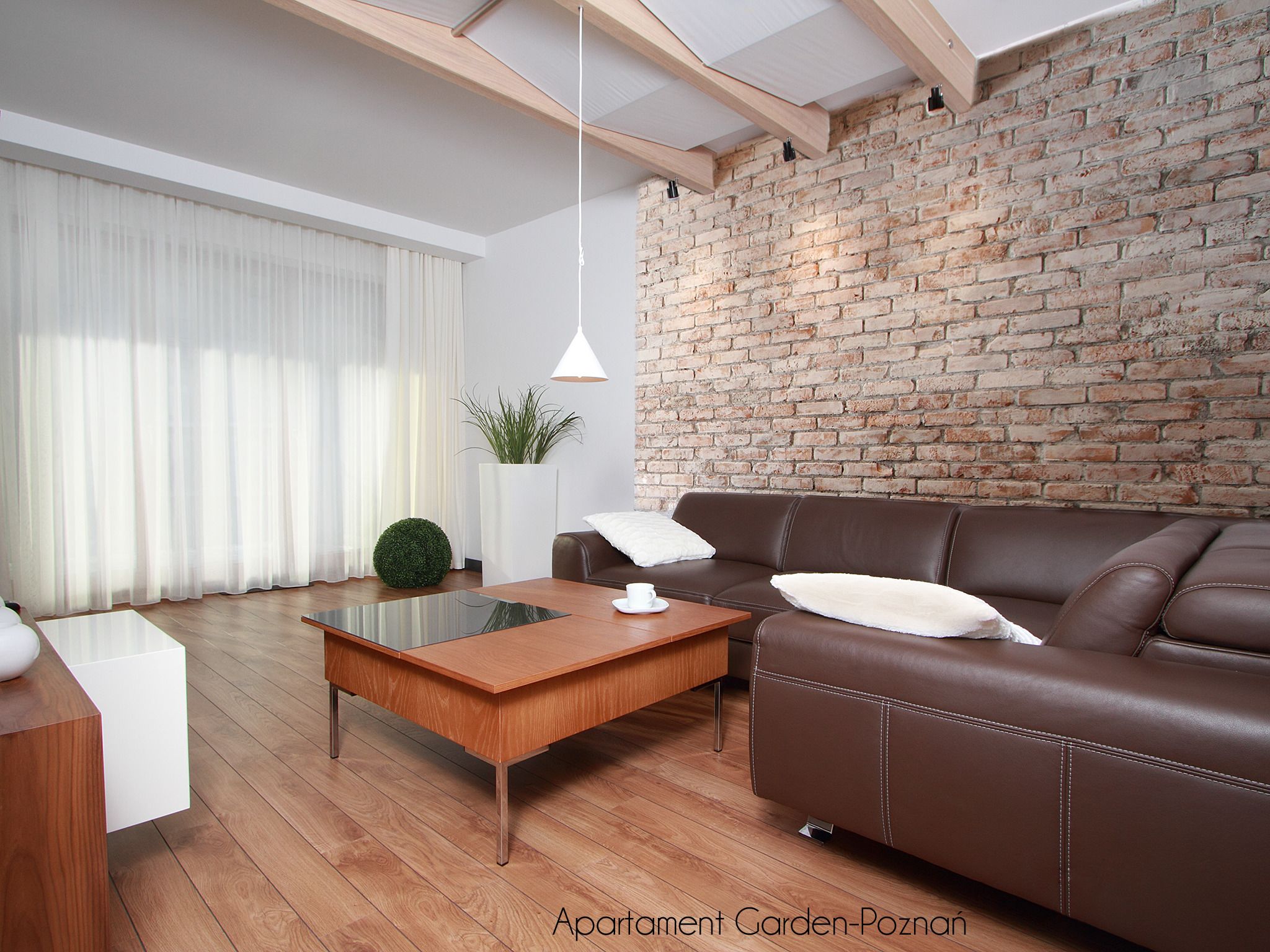 Deluxe Suite, 2 Bedrooms | Living room