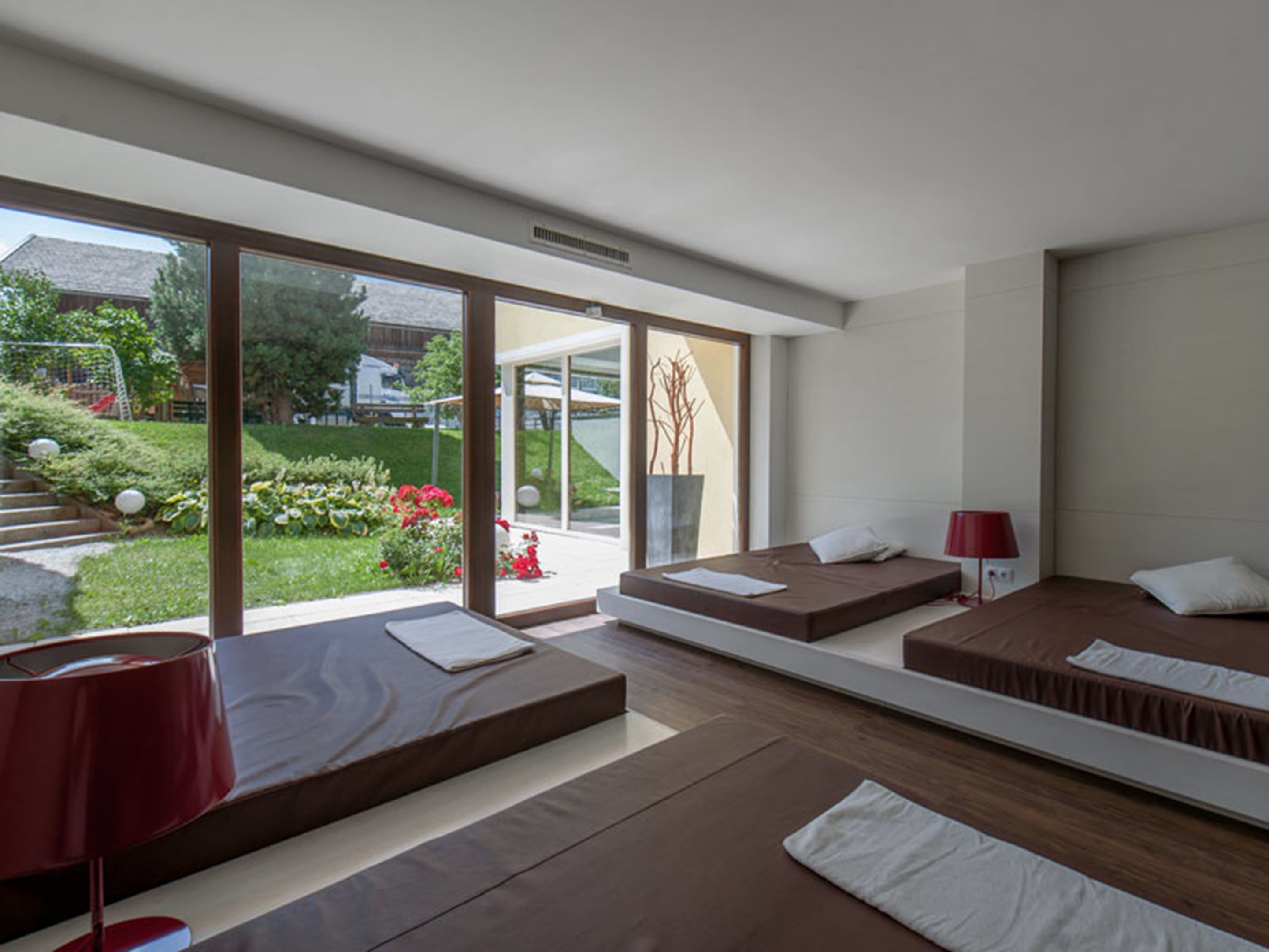 sauna, hot tub, massages