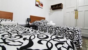 Betten mit Memory-Foam-Matratzen, kostenloses WLAN